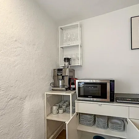 Дом отдыха Grill Patio & Games Sleeps 13